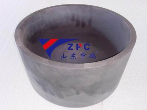 Silicon carbide crucible